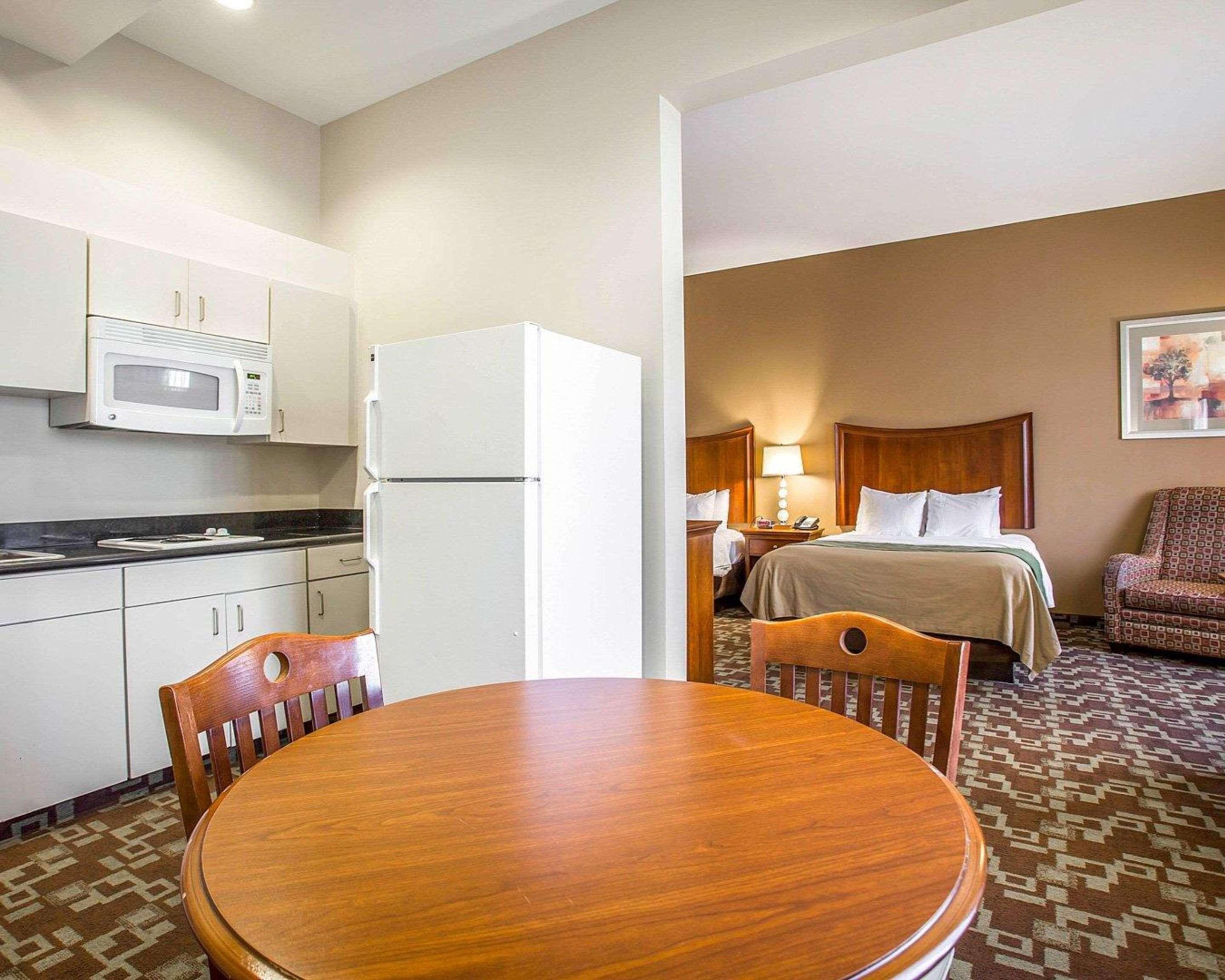 Comfort Inn & Suites Orangeburg Buitenkant foto