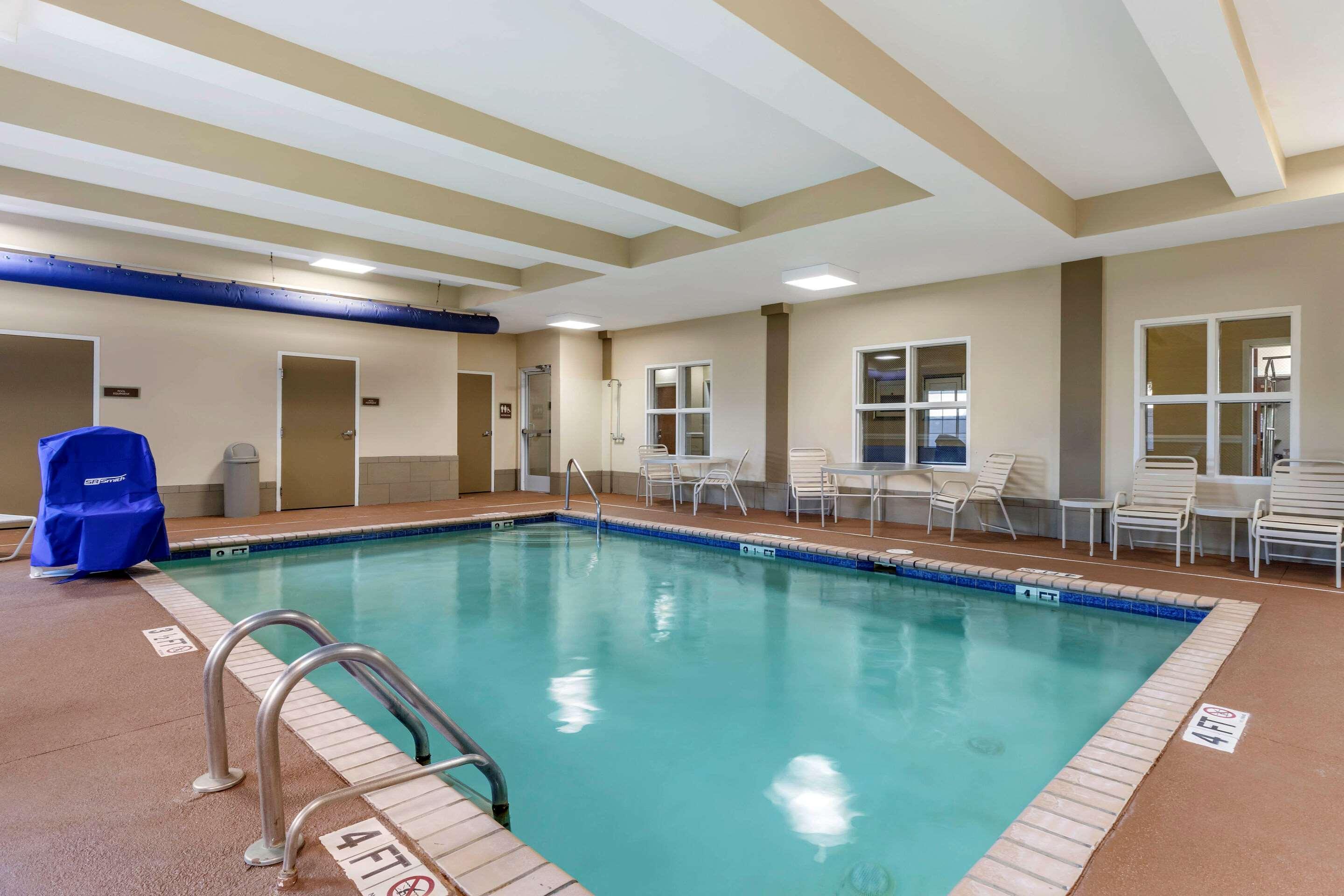 Comfort Inn & Suites Orangeburg Buitenkant foto