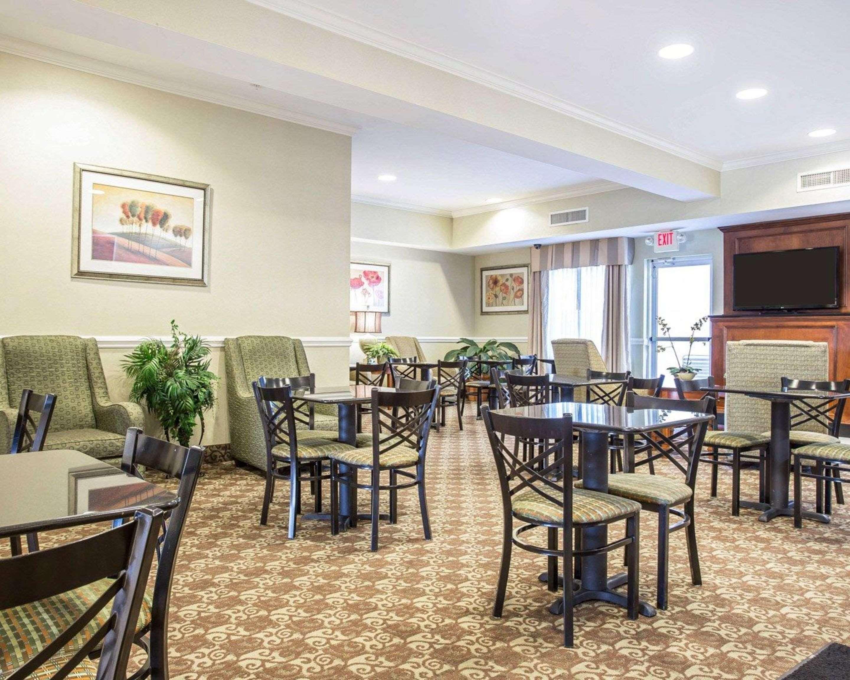 Comfort Inn & Suites Orangeburg Buitenkant foto