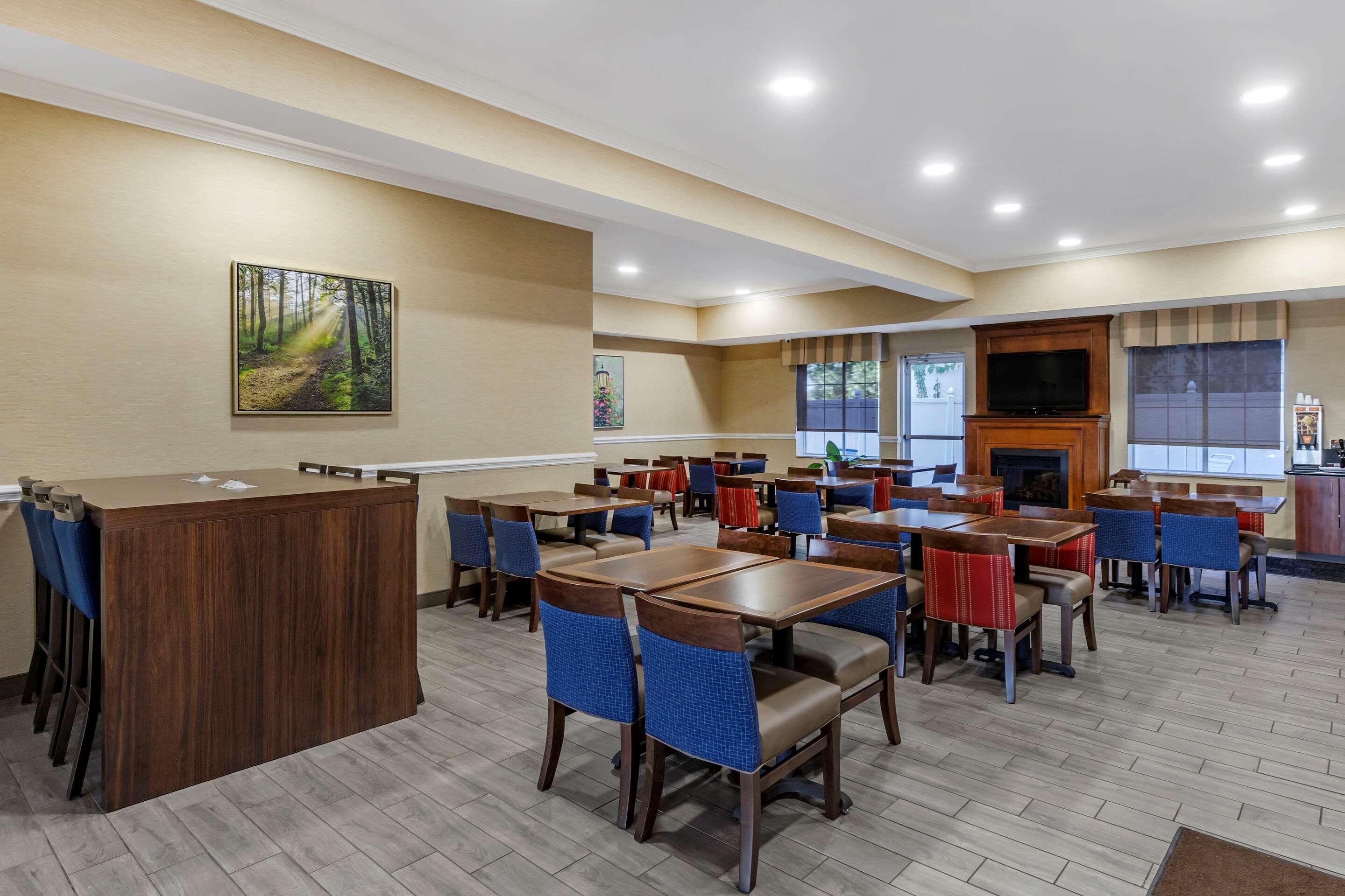 Comfort Inn & Suites Orangeburg Buitenkant foto